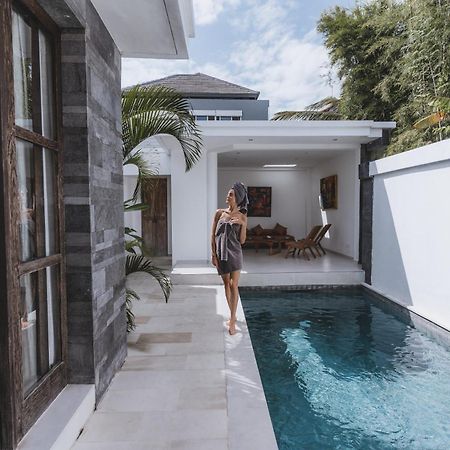Aster Villa Seminyak Экстерьер фото
